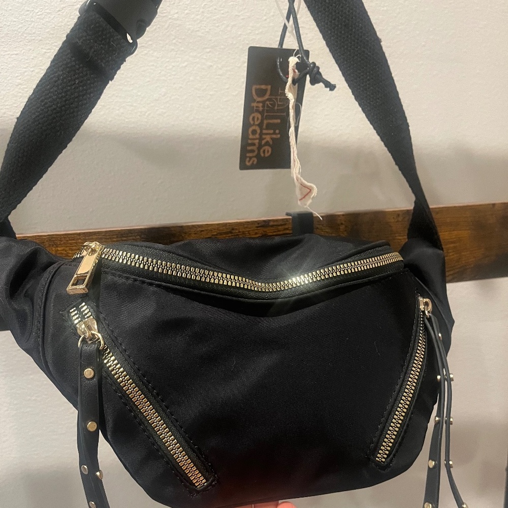 NWT Like Dreams Belt Bag